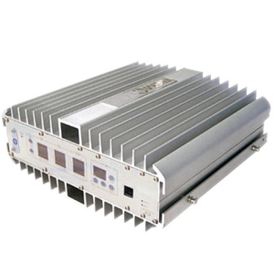 R17 – Triple Band Compact Repeater